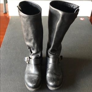 Women’s Veronica Frye slouch boot